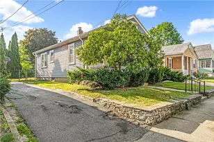 30 Iona St, Providence, RI 02908 - Photo 3