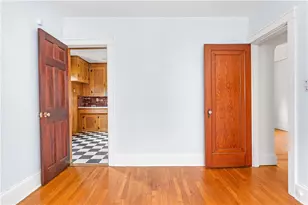 30 Iona St, Providence, RI 02908 - Photo 7