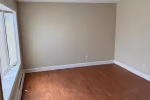 32 Bowles Ct, Pawtucket, RI 02860 - Photo 5