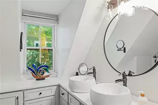 53 Olney St, Providence, RI 02906 - Photo 29