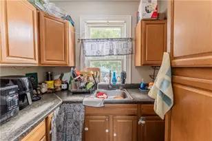 98 Stanwood St, Providence, RI 02907 - Photo 15