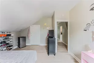98 Stanwood St, Providence, RI 02907 - Photo 9