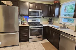 154 Bear Hill Rd, Cumberland, RI 02864 - Photo 5