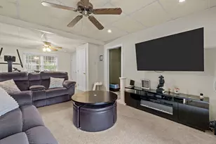 19 Desmar Ct, Warwick, RI 02889 - Photo 33