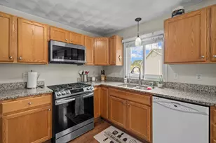19 Desmar Ct, Warwick, RI 02889 - Photo 17
