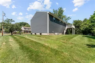 16 Rachella Ct, East Providence, RI 02914 - Photo 35