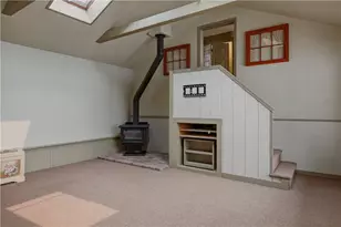 132 Evarts St, Newport, RI 02840 - Photo 9