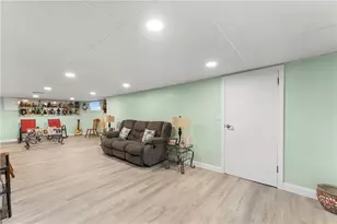 30 Ide Ave, East Providence, RI 02914 - Photo 25