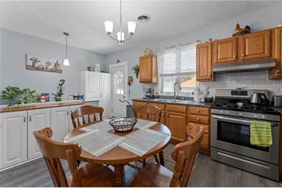 30 Ide Avenue, East Providence, RI 02914 - Photo 9