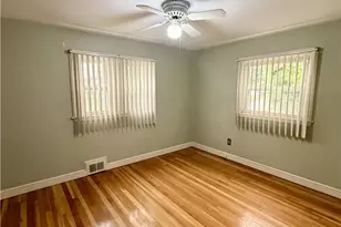 105 Burgess Ave, Pawtucket, RI 02861 - Photo 7