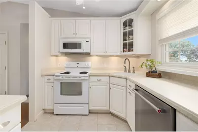 24 Morton Avenue, Johnston, RI 02919 - Photo 5