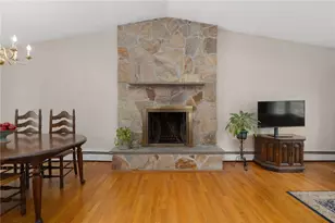 24 Morton Ave, Johnston, RI 02919 - Photo 7