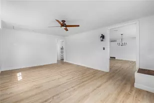 37 Gerald St, Warwick, RI 02886 - Photo 17