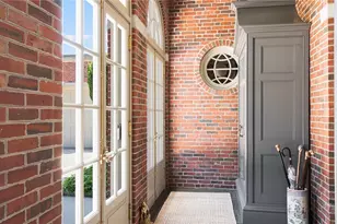 251 George St, Providence, RI 02906 - Photo 17