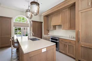 251 George St, Providence, RI 02906 - Photo 11