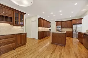 9 Newbury Dr, Westerly, RI 02891 - Photo 9