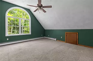 1524 Round Top Rd, Burrillville, RI 02830 - Photo 31