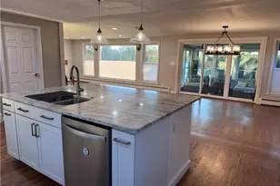 157 Betsey Williams Dr, Warwick, RI 02889 - Photo 7