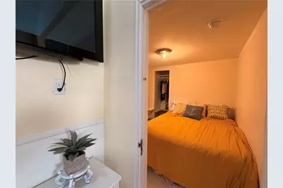 25 Marsh Street, Newport, RI 02840 - Photo 29