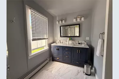 25 Marsh Street, Newport, RI 02840 - Photo 17