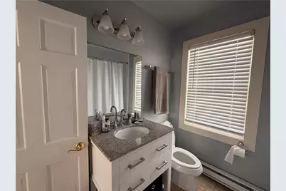 25 Marsh Street, Newport, RI 02840 - Photo 27