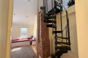 25 Marsh St, Newport, RI 02840 - Photo 11