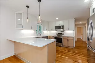 8 Barnes St, Smithfield, RI 02828 - Photo 9