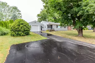 8 Barnes St, Smithfield, RI 02828 - Photo 45