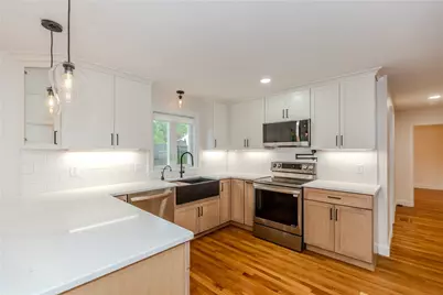 8 Barnes Street, Smithfield, RI 02828 - Photo 11
