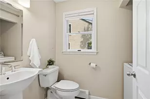 2 Lafayette Dr, Bristol, RI 02809 - Photo 13
