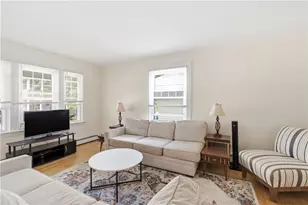 169 10th St, Providence, RI 02906 - Photo 9