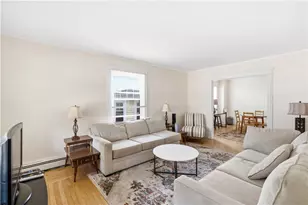 169 10th St, Providence, RI 02906 - Photo 7