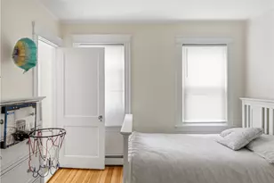 169 10th St, Providence, RI 02906 - Photo 21