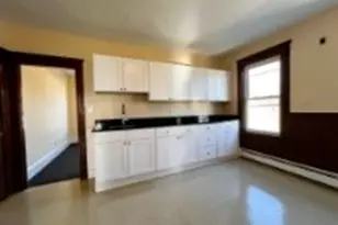 61 Rutland St, Woonsocket, RI 02895 - Photo 3