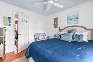 97 Narragansett Ave, Newport, RI 02840 - Photo 13
