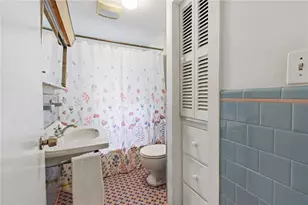 24 Magnolia St, Warwick, RI 02889 - Photo 27