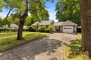 24 Magnolia St, Warwick, RI 02889 - Photo 1