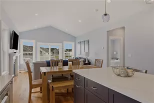201 Revolution Wy, Portsmouth, RI 02871 - Photo 5
