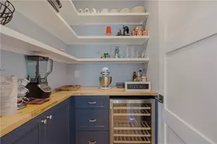 201 Revolution Wy, Portsmouth, RI 02871 - Photo 7
