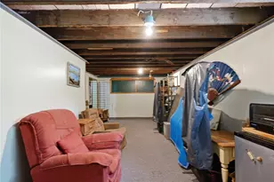110 Mt Pleasant Ave, Providence, RI 02906 - Photo 37