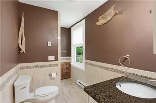 110 Mt Pleasant Ave, Providence, RI 02906 - Photo 15