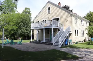 140 Maple Ave, Middletown, RI 02842 - Photo 3