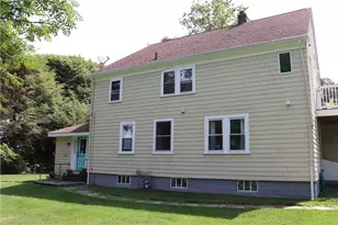 140 Maple Ave, Middletown, RI 02842 - Photo 5