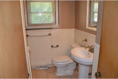 70 Griffin Drive, Warwick, RI 02886 - Photo 9