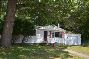 70 Griffin Dr, Warwick, RI 02886 - Photo 1