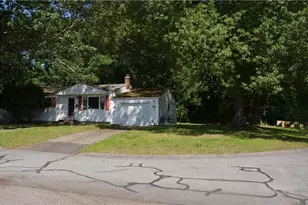 70 Griffin Dr, Warwick, RI 02886 - Photo 25