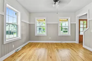 163 Manolla Ave, Warwick, RI 02888 - Photo 7