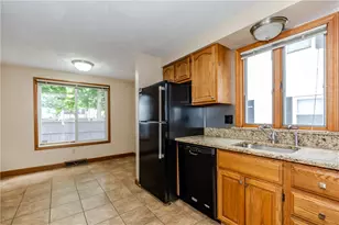 53 Hazael St, Providence, RI 02908 - Photo 33
