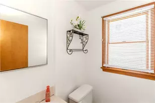 53 Hazael St, Providence, RI 02908 - Photo 9