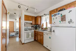 53 Hazael St, Providence, RI 02908 - Photo 11